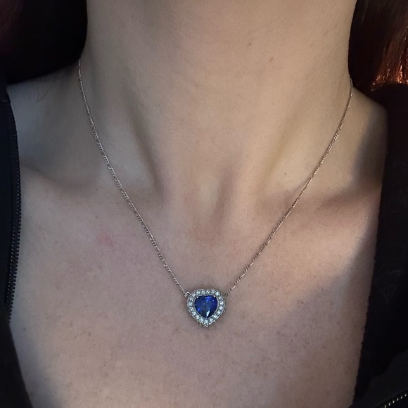 Blue sapphire heart-shaped silver chain necklace - Picture 2 of 4